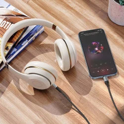 HOCO UPA26 Câble Adaptateur Audio Iphone Lightning IP vers Jack AUX 3.5mm 1m