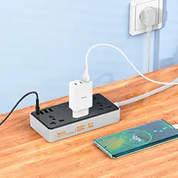 Multiprise Rallonge Multifonction 3 x Prise + 3 x USB QC3.0 + 1 x Type-C PD 30W HOCO AC8A