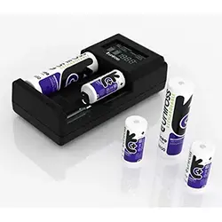 Chargeur pile Rapide UNIROSS Smart Compact 3T LCD pour Ni-Cd/Ni-MH, LiFeP04, Li-ion UCX004