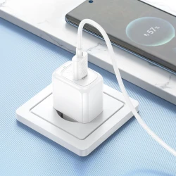 HOCO CS52A Chargeur Rapide universel 18W QC3.0 + Cable USB-A vers Type-c 1m