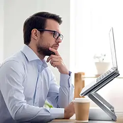 Refroidisseur Support Ordinateur portable LAPTOP YL-906 avec Double Ventilateur Rotatif à 360 Degrés